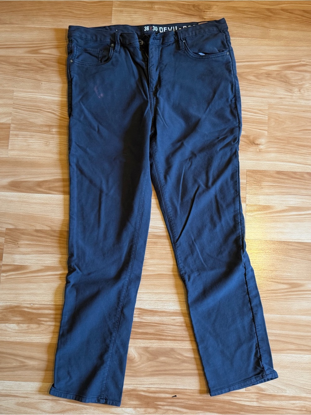 Devil Dog Dark Grey Jeans 30x36 Men’s